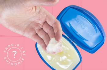 How Skin Slugging Restores Hydration and Strengthens Your Skin Barrier